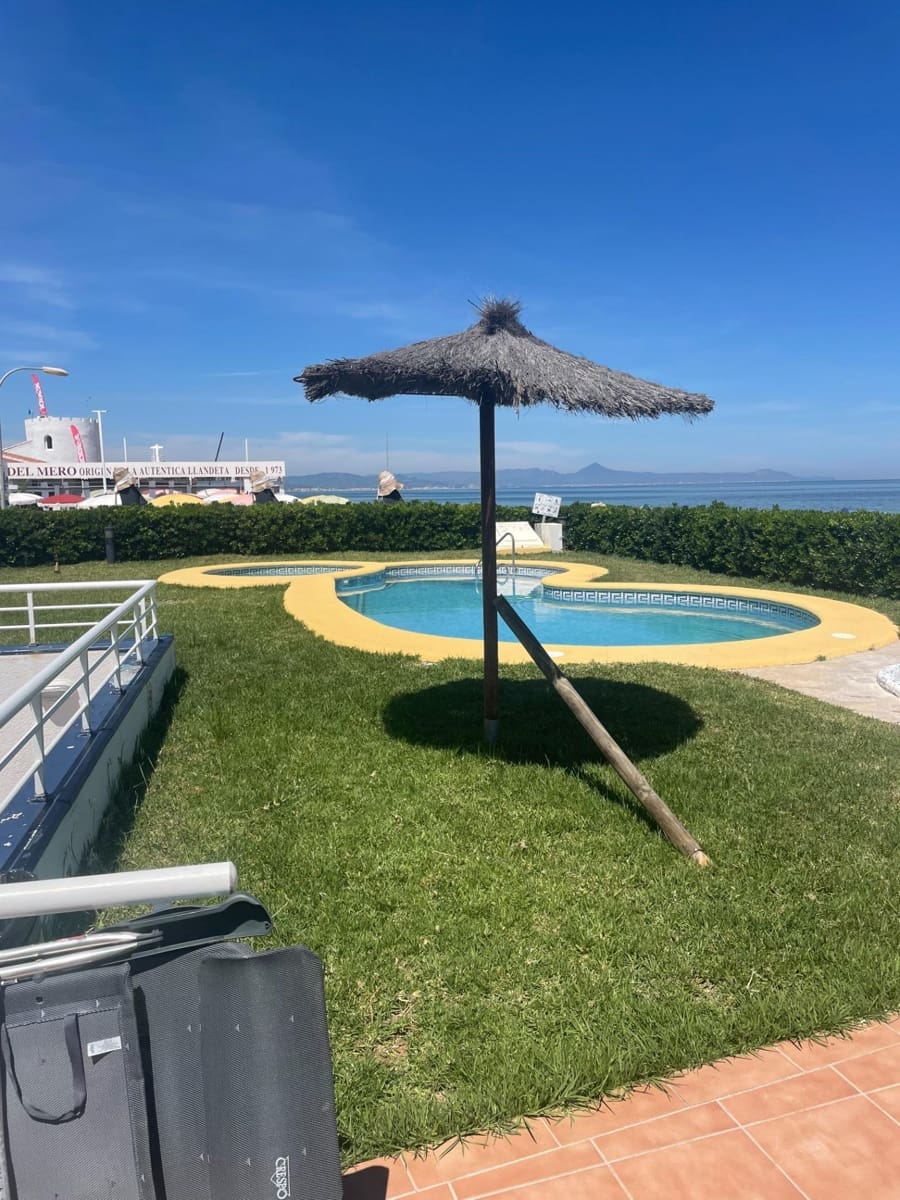 3 bedroom Penthouse for rent in Denia with pool garage - € 1,000 (Ref: 9868718)