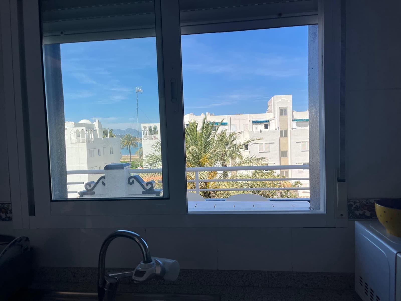 3 bedroom Penthouse for rent in Denia with pool garage - € 1,000 (Ref: 9868718)