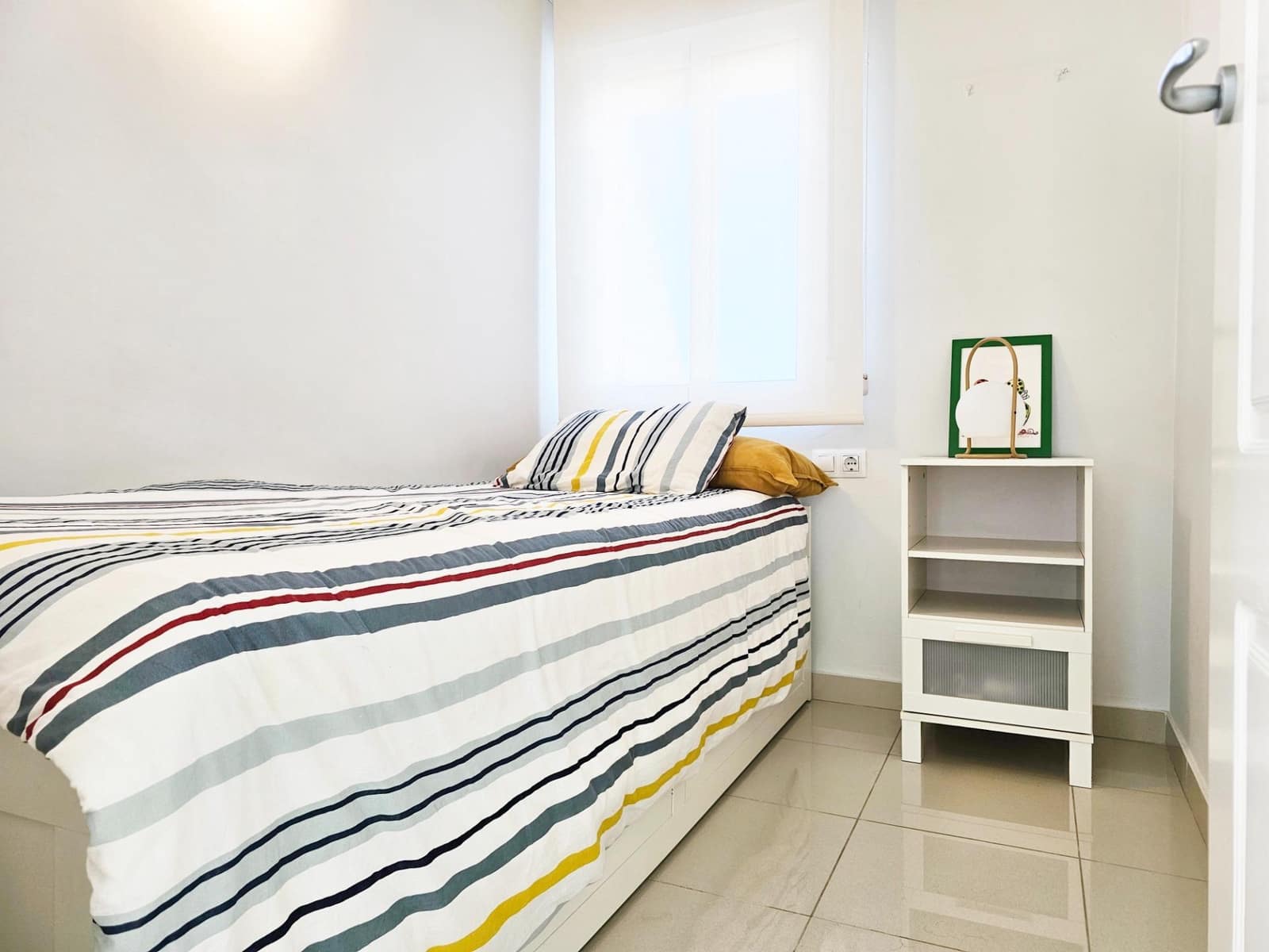 3 bedroom Penthouse for rent in Denia with pool garage - € 1,000 (Ref: 9868718)