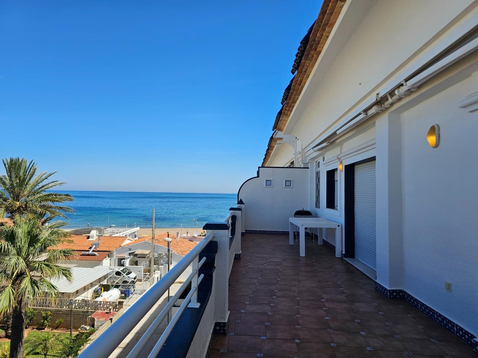 3 bedroom Penthouse for rent in Denia with pool garage - € 1,000 (Ref: 9868718)