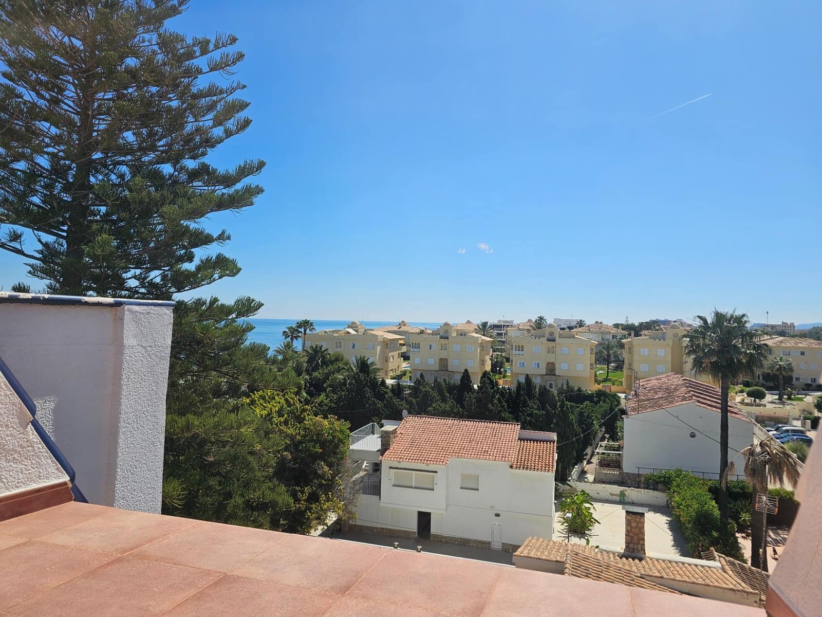 3 bedroom Penthouse for rent in Denia with pool garage - € 1,000 (Ref: 9868718)