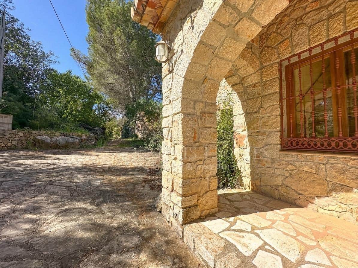 4 bedroom Finca/Country House for sale in Lliber with pool garage - € 990,000 (Ref: 9876579)