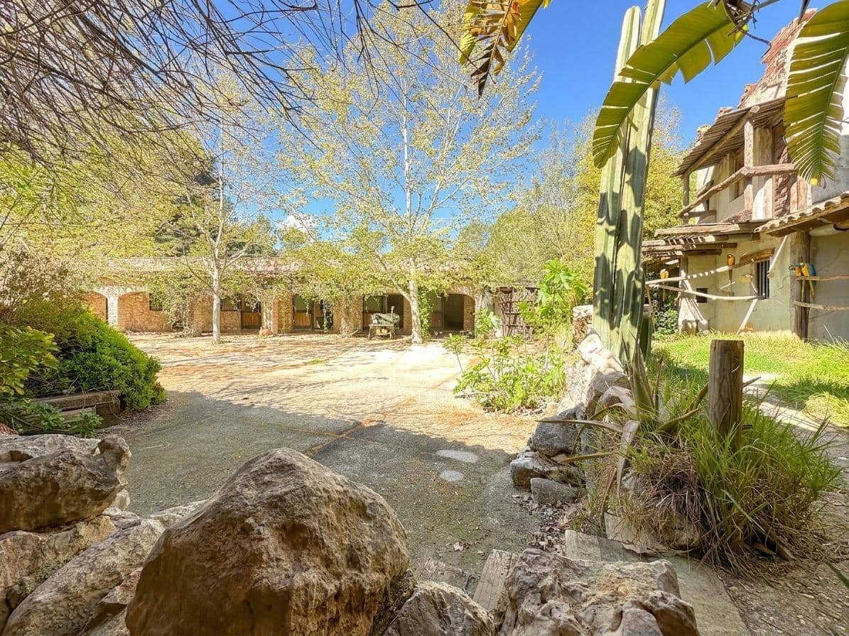 4 bedroom Finca/Country House for sale in Lliber with pool garage - € 990,000 (Ref: 9876579)