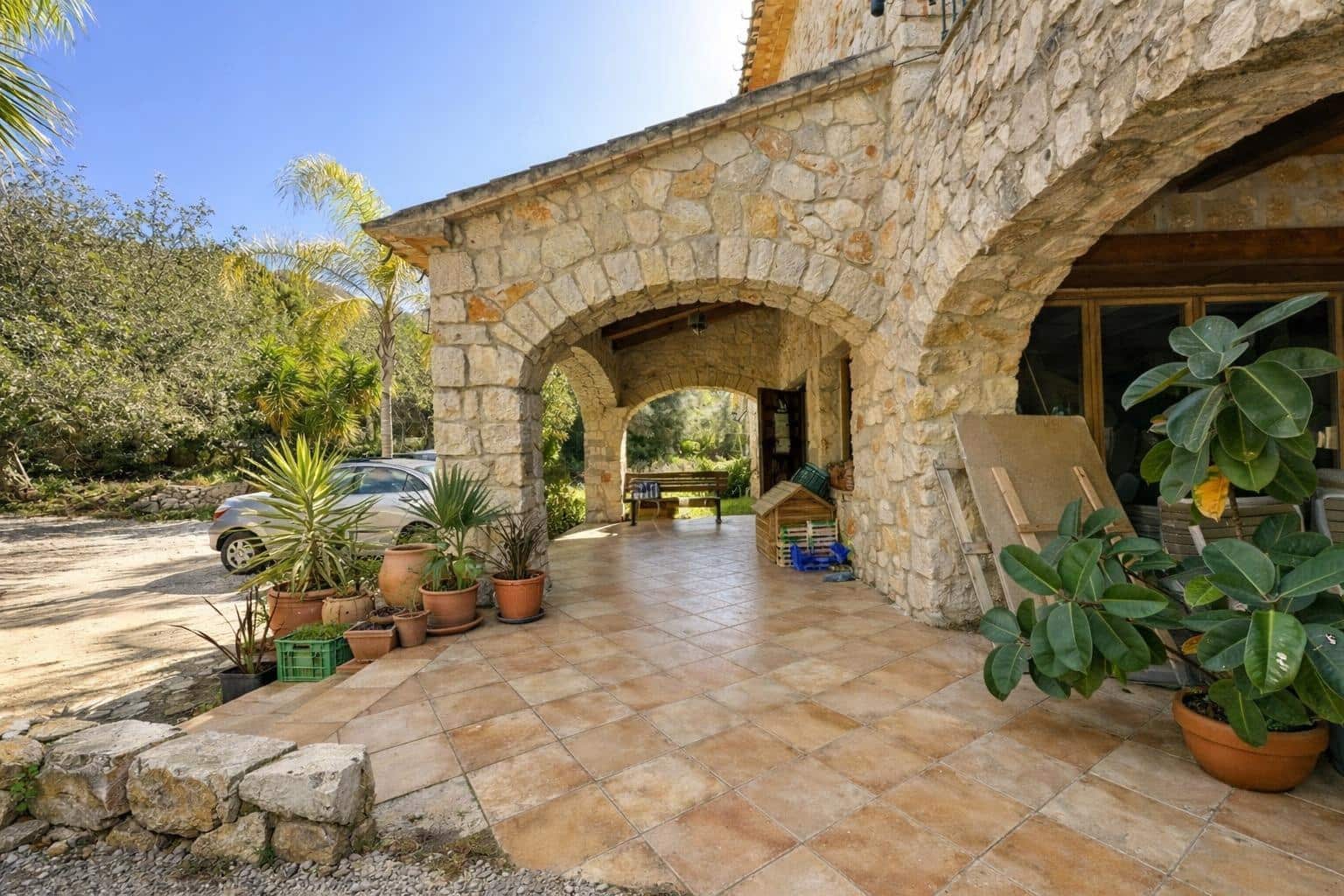 4 bedroom Finca/Country House for sale in Lliber with pool garage - € 990,000 (Ref: 9876579)