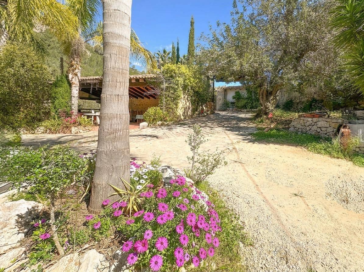 4 bedroom Finca/Country House for sale in Lliber with pool garage - € 990,000 (Ref: 9876579)