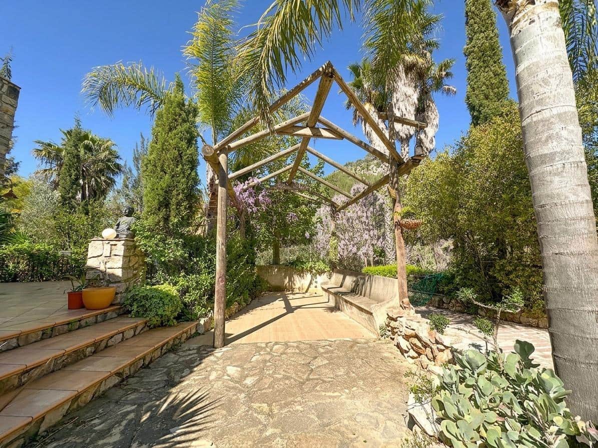 4 bedroom Finca/Country House for sale in Lliber with pool garage - € 990,000 (Ref: 9876579)