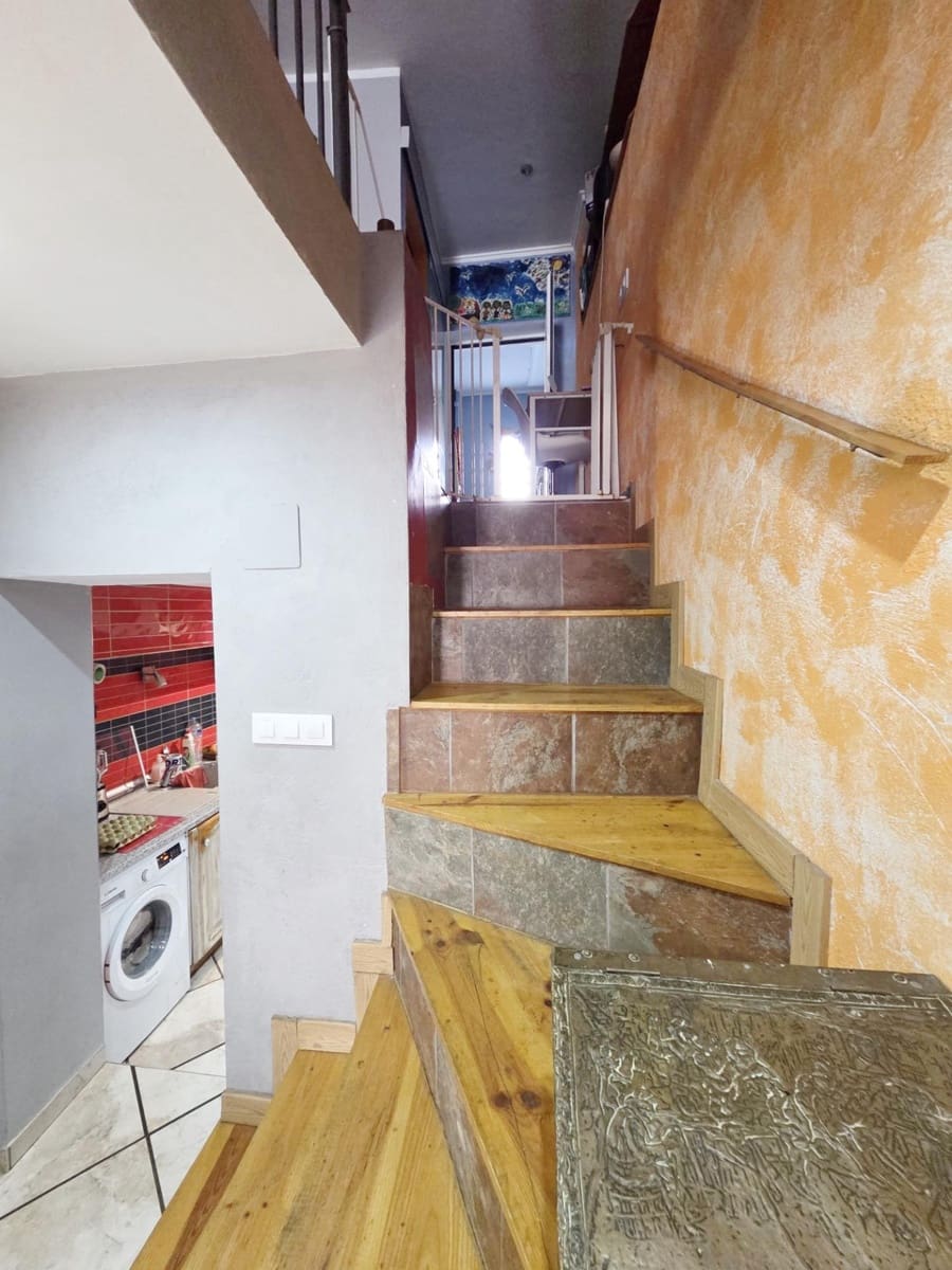 3 makuuhuone Omakotitalo myytävänä paikassa Parcent - 160 000 € (Ref: 9884948)