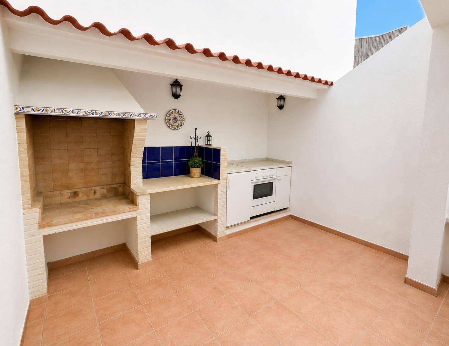 4 bedroom Townhouse for sale in Beniarbeig - € 230,000 (Ref: 9890531)