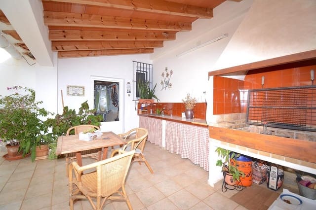 Chalet de 4 habitaciones en El Montgó, Dénia en venta con piscina garaje - 960.000 € (Ref: 9896188)
