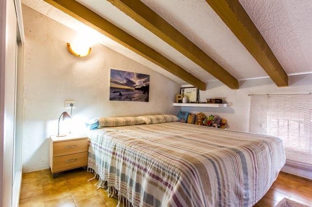 Chalet de 4 habitaciones en El Montgó, Dénia en venta con piscina garaje - 960.000 € (Ref: 9896188)