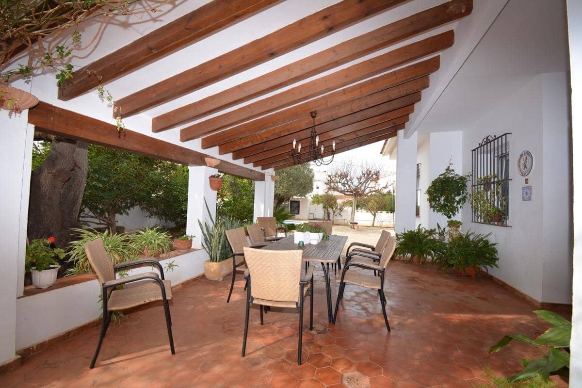 4 bedroom Villa for sale in Denia with pool garage - € 960,000 (Ref: 9896188)