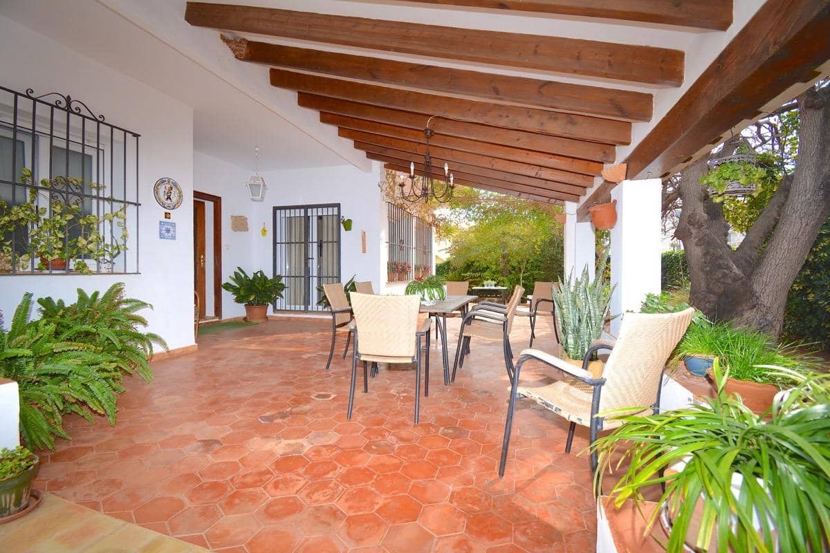 4 bedroom Villa for sale in Denia with pool garage - € 960,000 (Ref: 9896188)