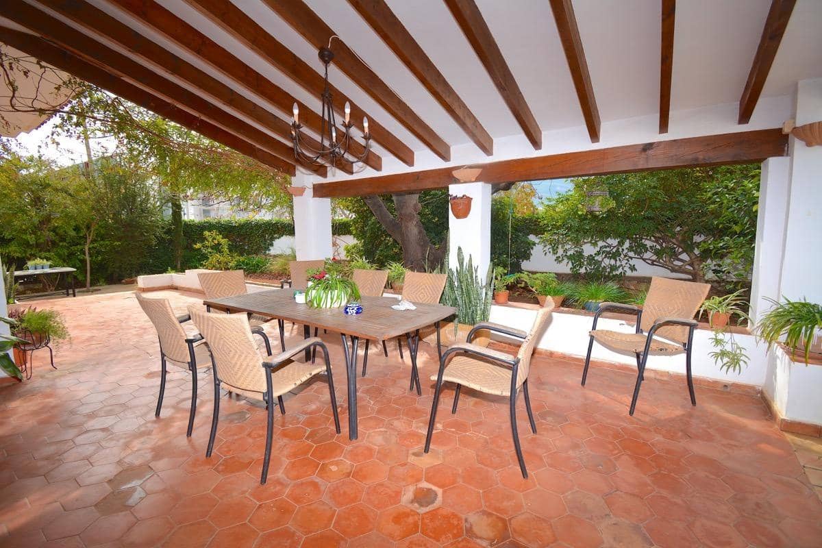 4 bedroom Villa for sale in Denia with pool garage - € 960,000 (Ref: 9896188)
