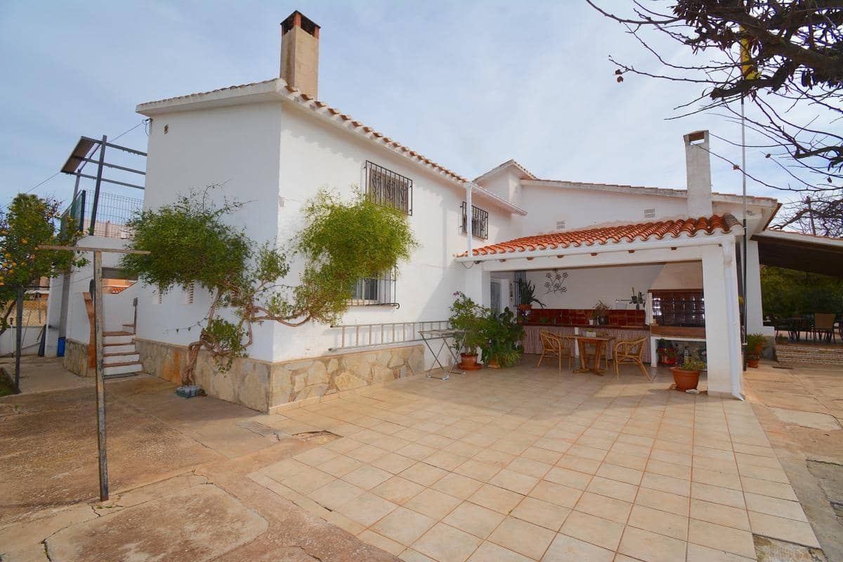 4 bedroom Villa for sale in Denia with pool garage - € 960,000 (Ref: 9896188)