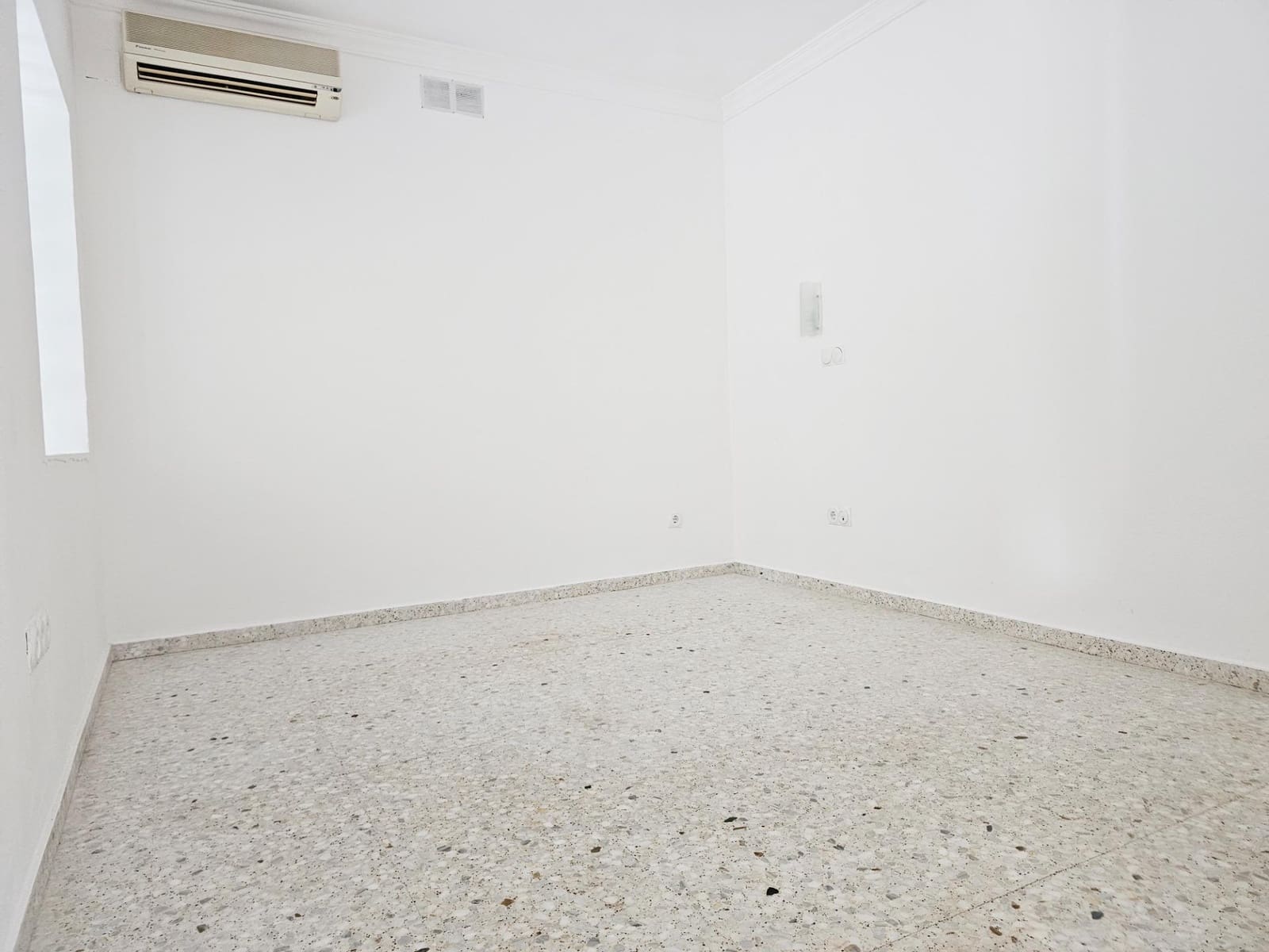 3 bedroom Terraced Villa for sale in Denia - € 375,000 (Ref: 9898959)