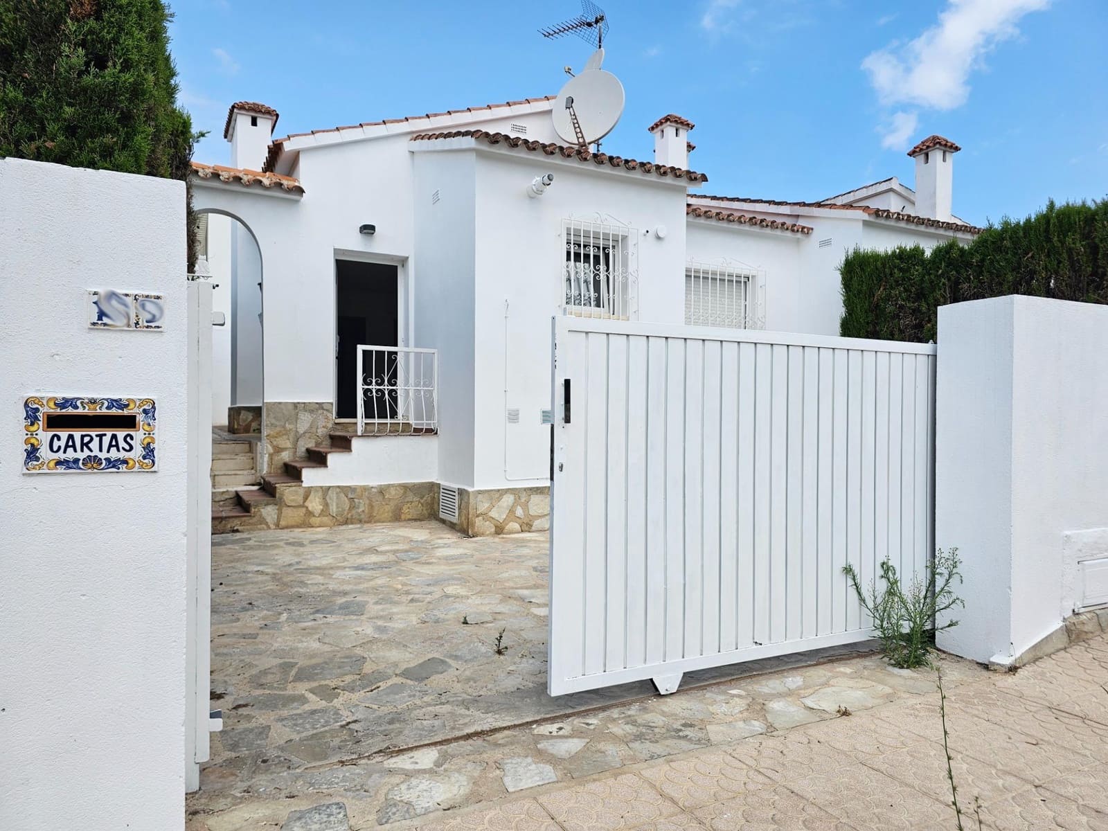 3 bedroom Terraced Villa for sale in Denia - € 375,000 (Ref: 9898959)