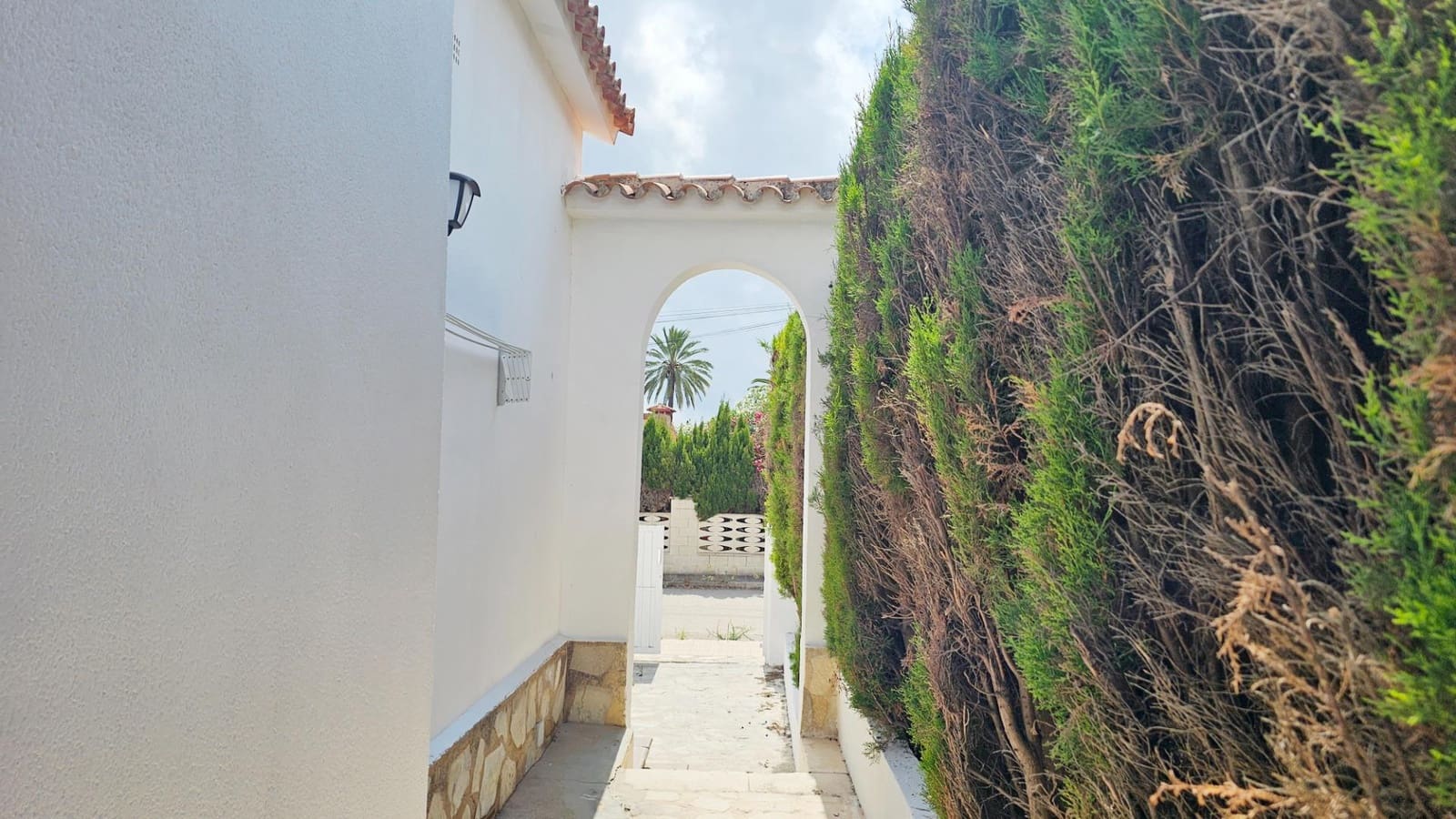 3 bedroom Terraced Villa for sale in Denia - € 375,000 (Ref: 9898959)