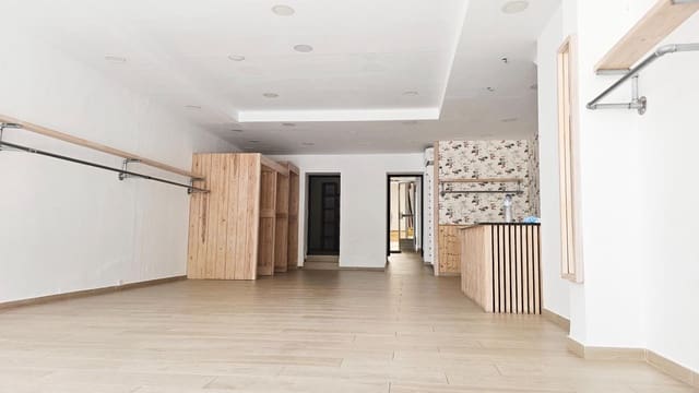 Local Comercial en El Puerto, Dénia en alquiler - 1.600 € (Ref: 9904142)