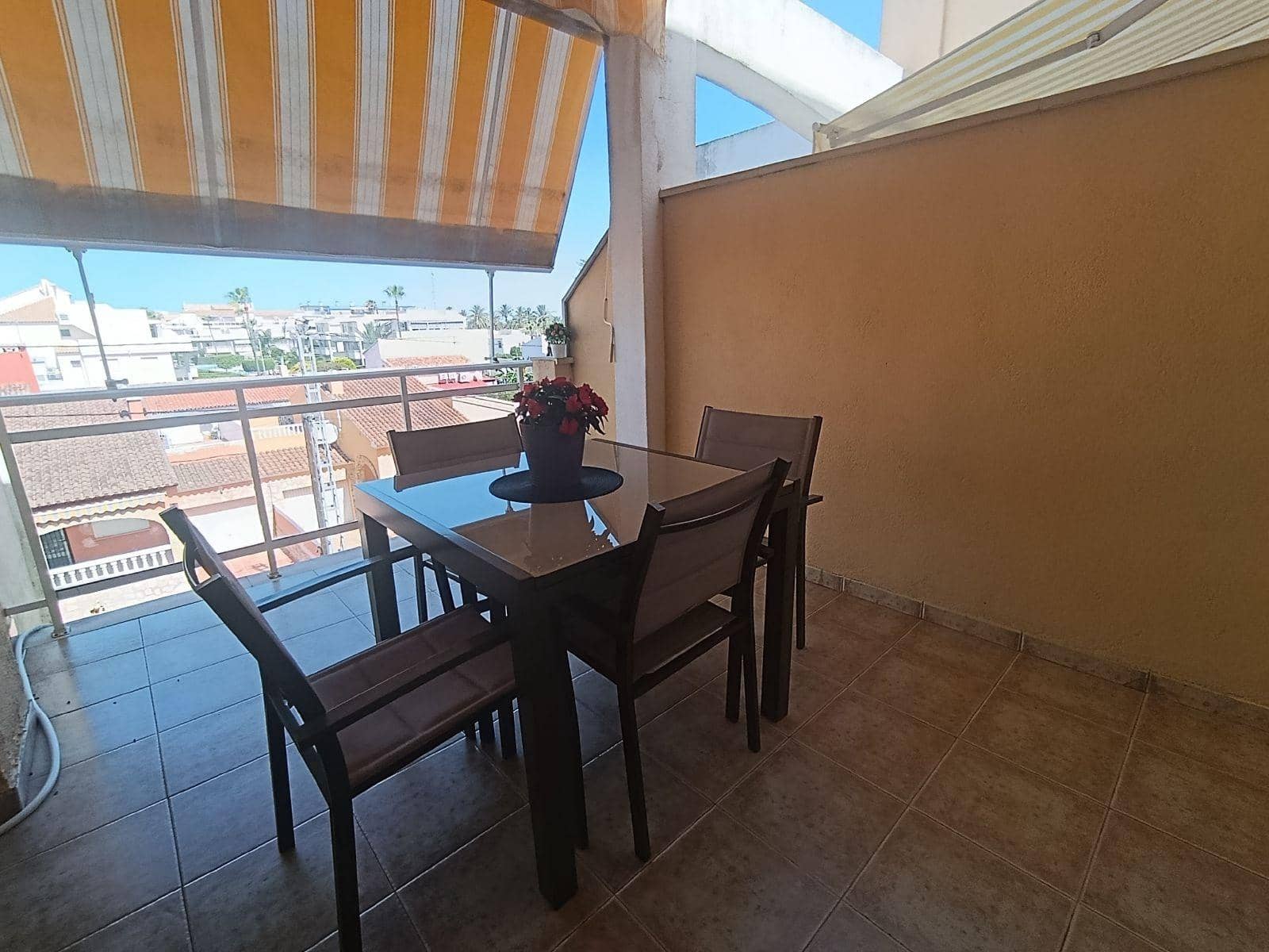 2 makuuhuone Kattohuoneisto myytävänä paikassa Denia mukana uima-altaan - 289 000 € (Ref: 9913304)