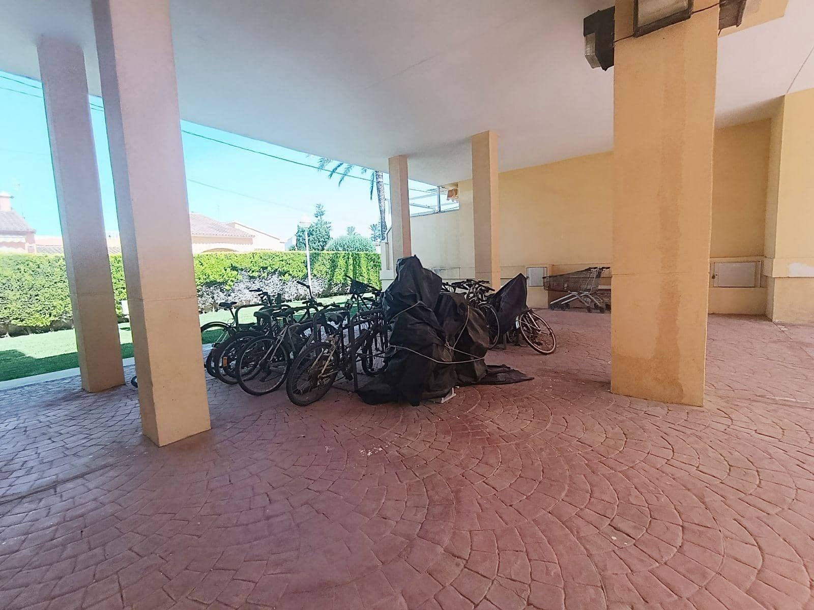 2 makuuhuone Kattohuoneisto myytävänä paikassa Denia mukana uima-altaan - 289 000 € (Ref: 9913304)