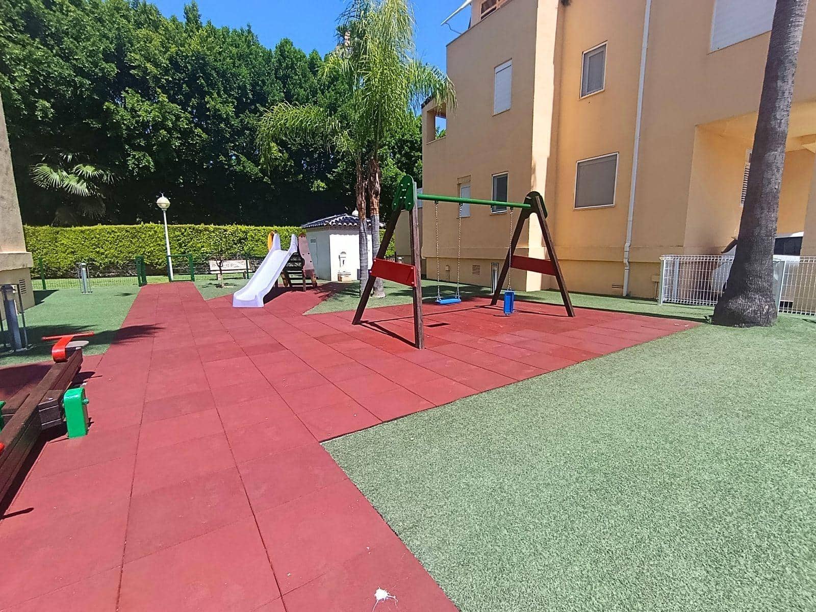 2 makuuhuone Kattohuoneisto myytävänä paikassa Denia mukana uima-altaan - 289 000 € (Ref: 9913304)
