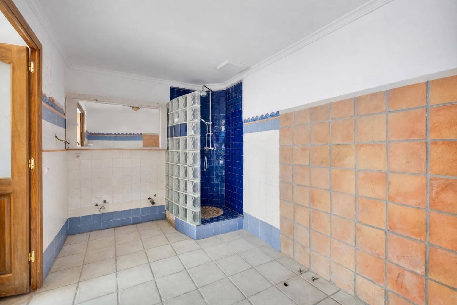 14 slaapkamer Villa te koop in Denia met garage - € 1.370.000 (Ref: 9922450)