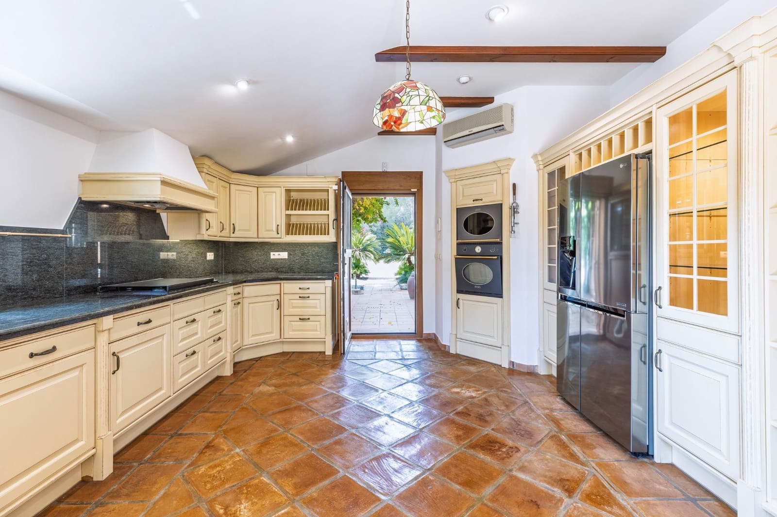 6 bedroom Villa for sale in La Sella with pool garage - € 2,900,000 (Ref: 9929510)