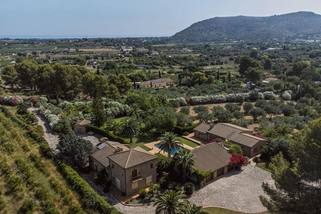 6 bedroom Villa for sale in La Sella with pool garage - € 2,900,000 (Ref: 9929510)