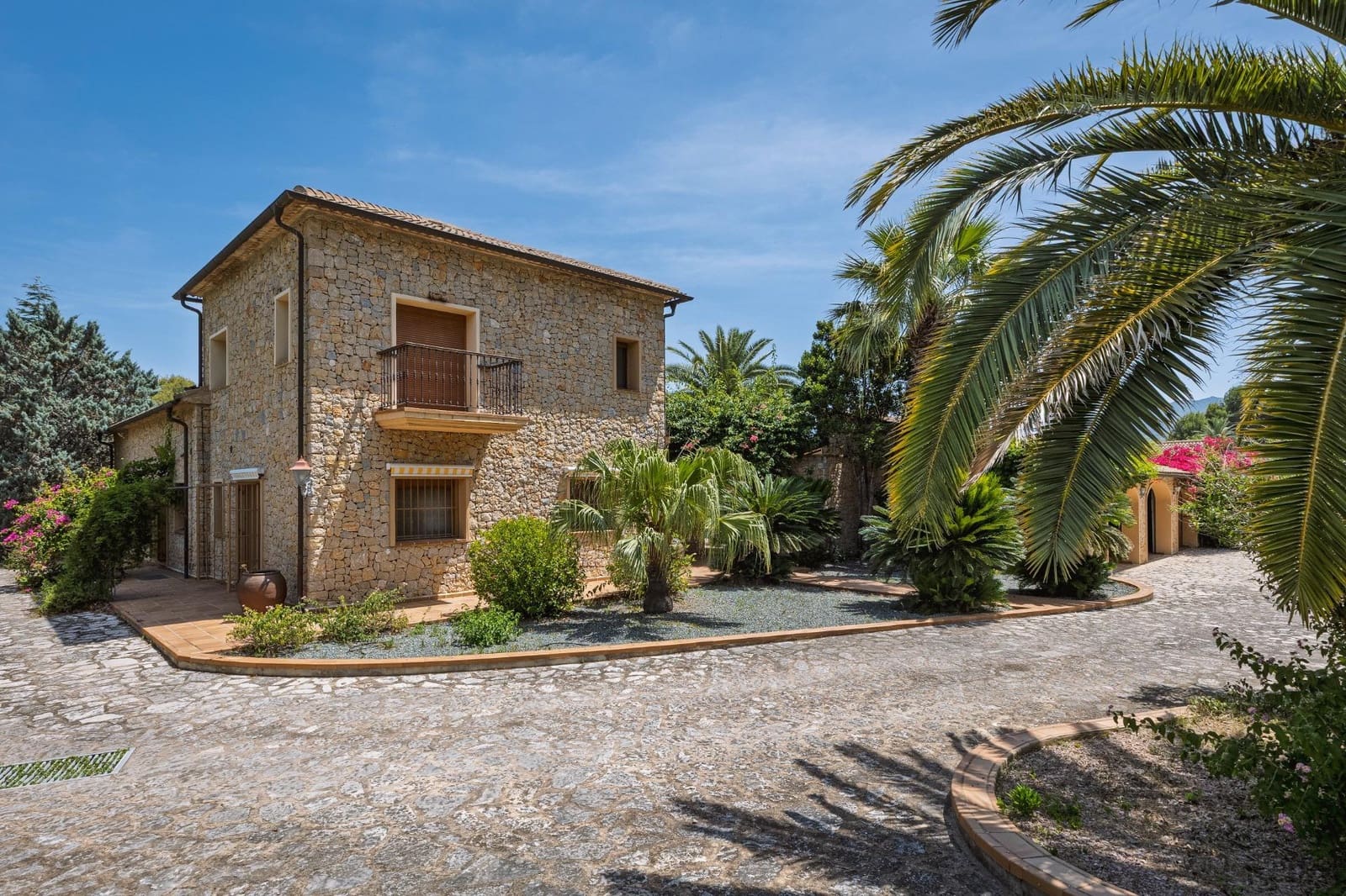 6 bedroom Villa for sale in La Sella with pool garage - € 2,900,000 (Ref: 9929510)