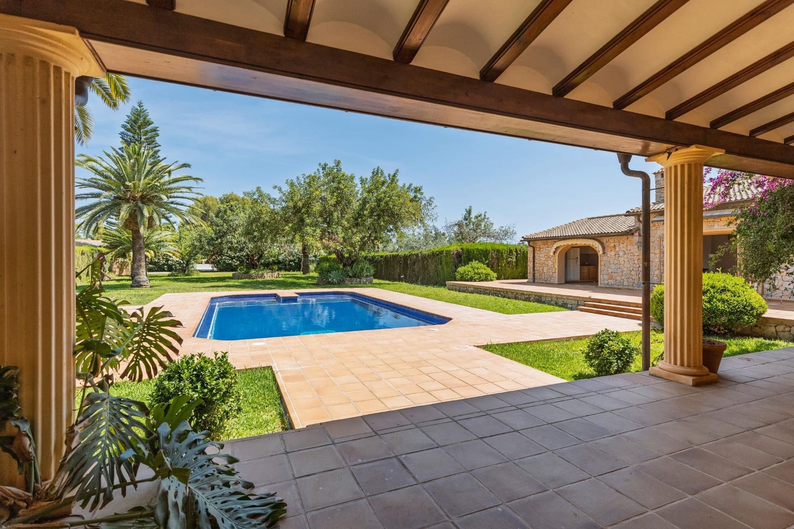 6 bedroom Villa for sale in La Sella with pool garage - € 2,900,000 (Ref: 9929510)