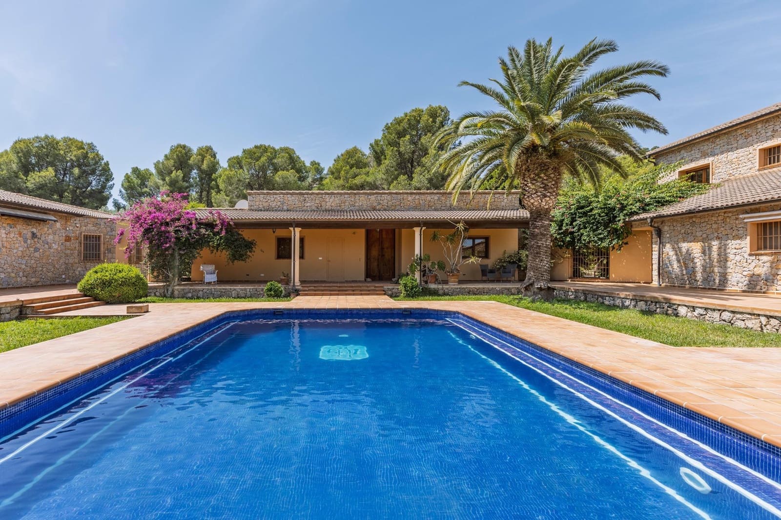 6 bedroom Villa for sale in La Sella with pool garage - € 2,900,000 (Ref: 9929510)
