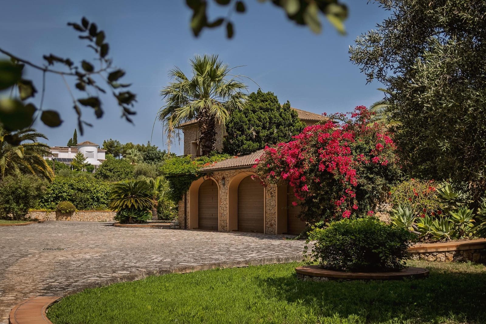 6 bedroom Villa for sale in La Sella with pool garage - € 2,900,000 (Ref: 9929510)