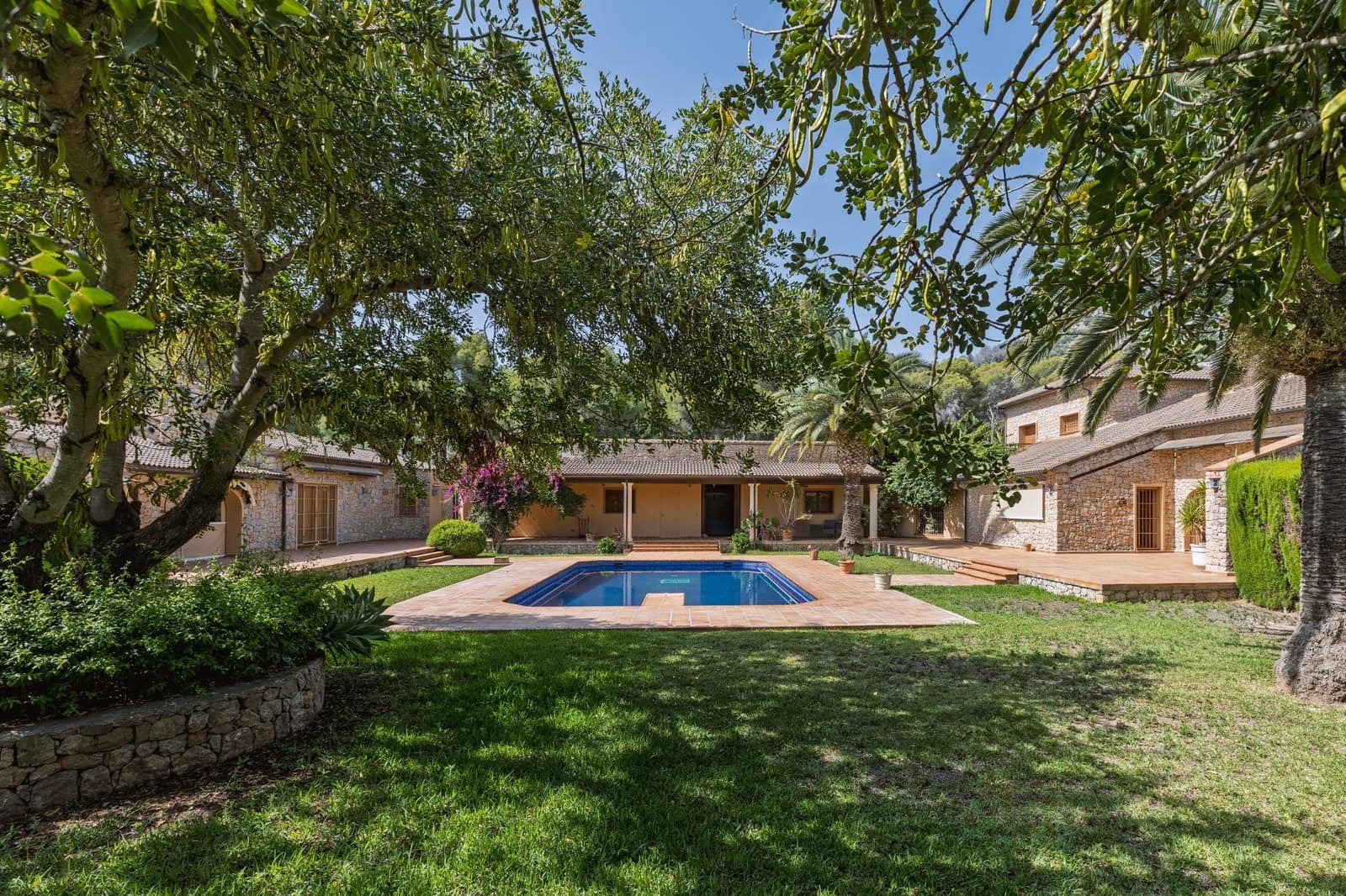 6 bedroom Villa for sale in La Sella with pool garage - € 2,900,000 (Ref: 9929510)
