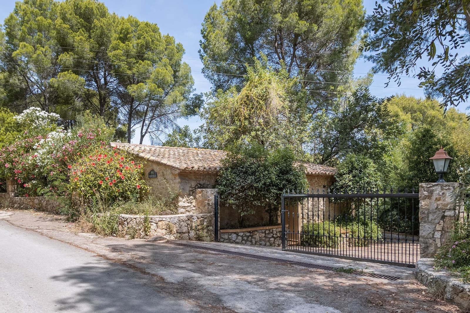 6 bedroom Villa for sale in La Sella with pool garage - € 2,900,000 (Ref: 9929510)