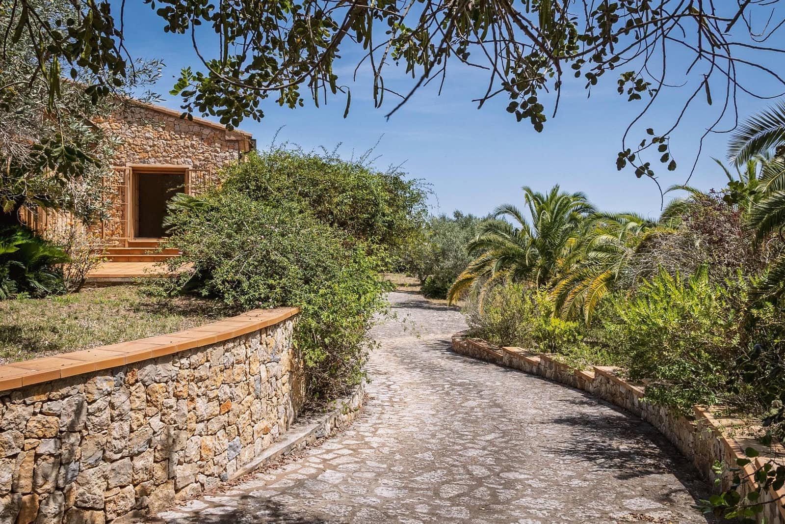 6 bedroom Villa for sale in La Sella with pool garage - € 2,900,000 (Ref: 9929510)