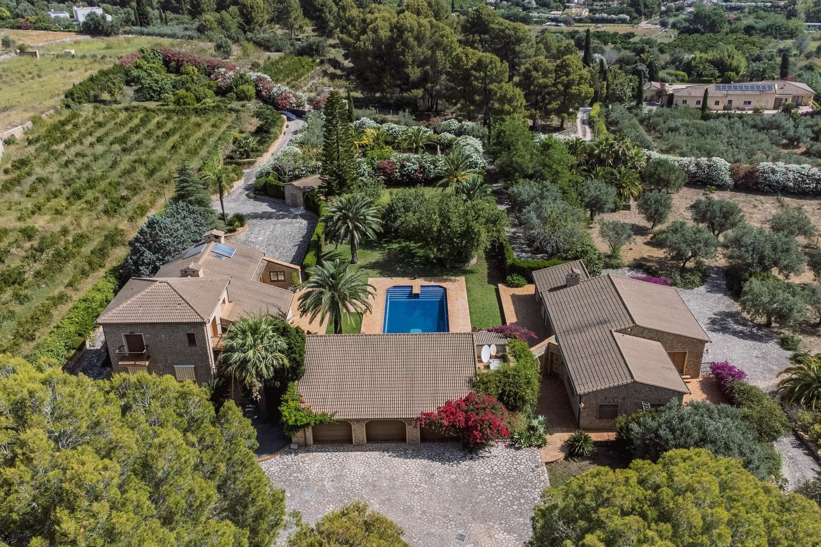 6 bedroom Villa for sale in La Sella with pool garage - € 2,900,000 (Ref: 9929510)