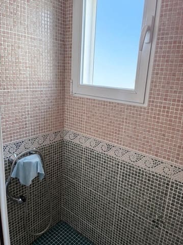 3 slaapkamer Rijtjeshuis te huur in Els Poblets met zwembad - € 950 (Ref: 9936520)
