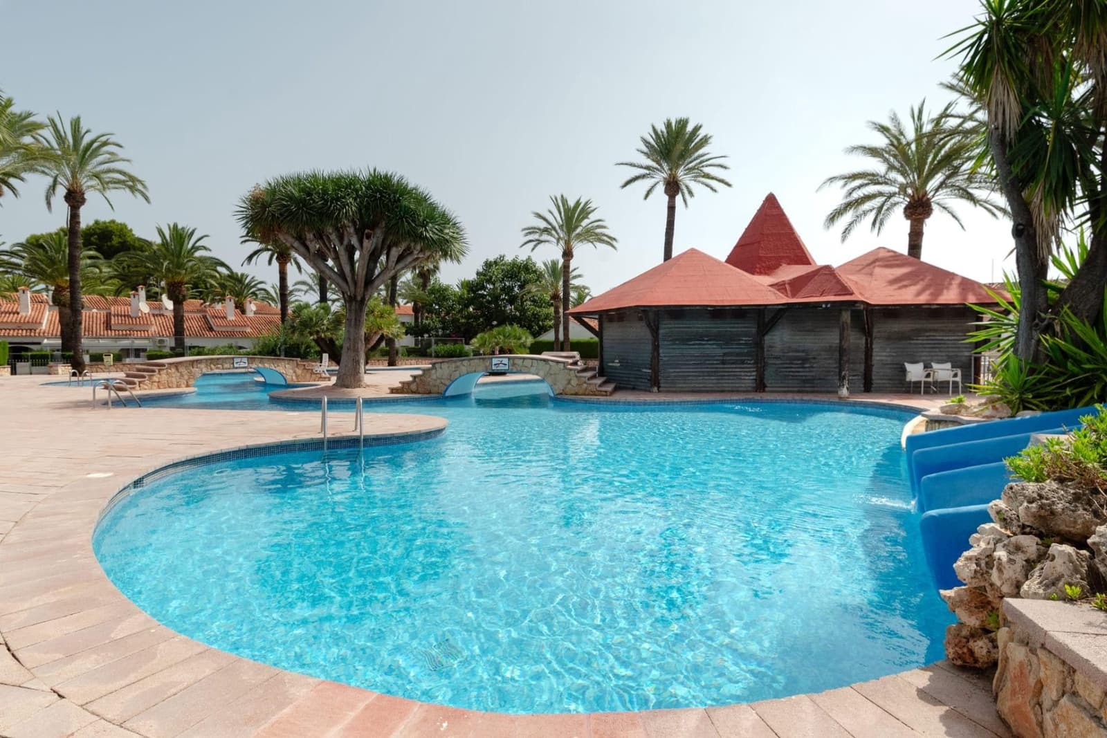 3 Zimmer Reihenhaus zu verkaufen in Denia mit Pool - 410.000 € (Ref: 9938331)