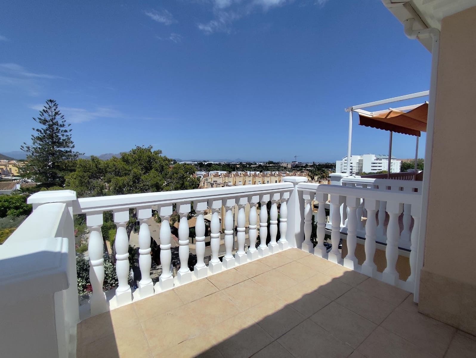 Ático de 3 habitaciones en Dénia en venta con piscina - 420.000 € (Ref: 9940103)