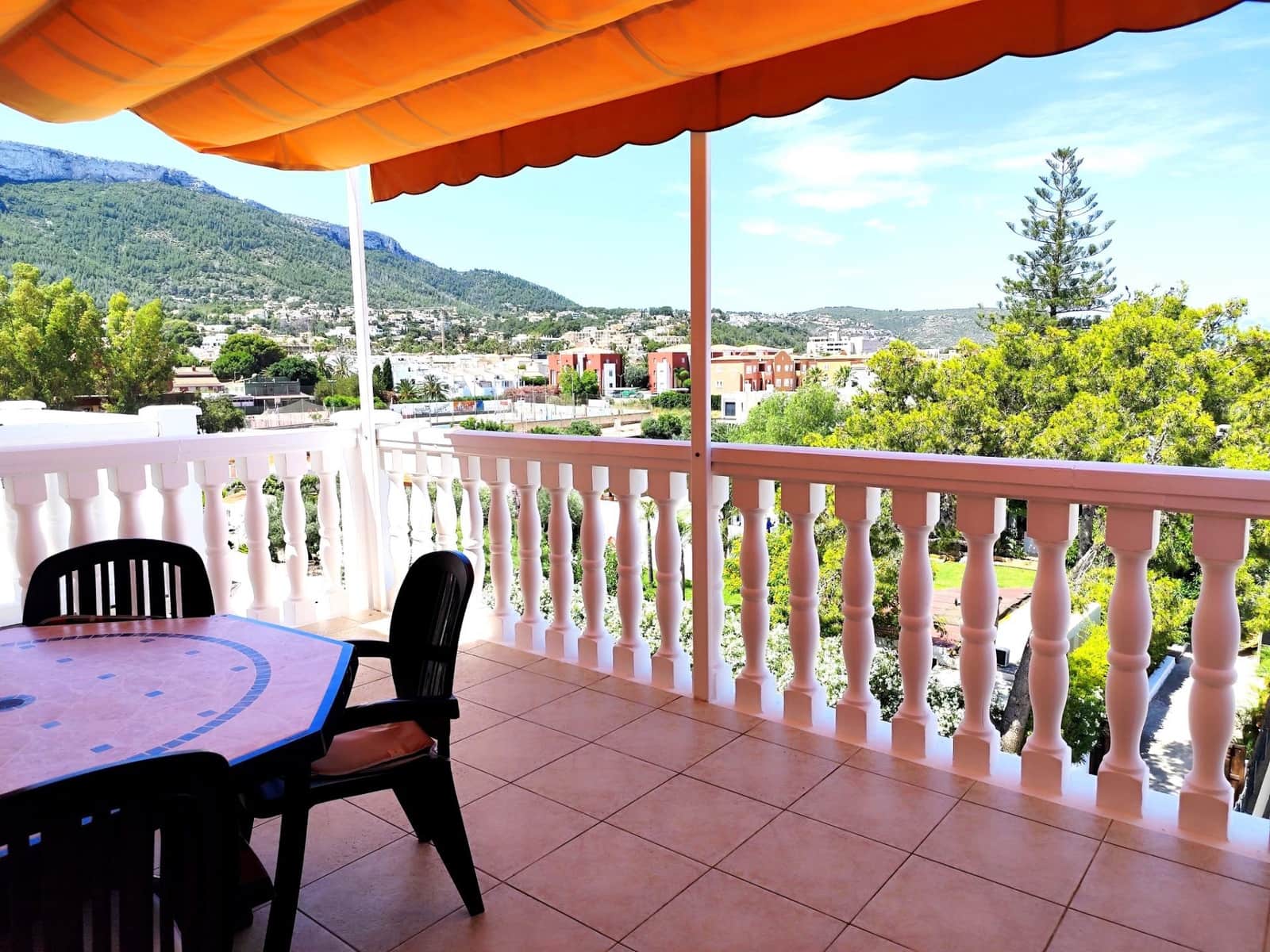 Ático de 3 habitaciones en Dénia en venta con piscina - 420.000 € (Ref: 9940103)