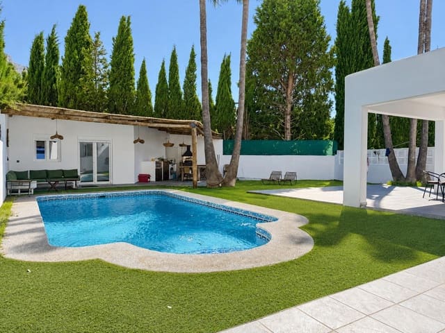 5 soveværelse Villa til leje i Dénia med swimmingpool garage - € 2.300 (Ref: 9942655)