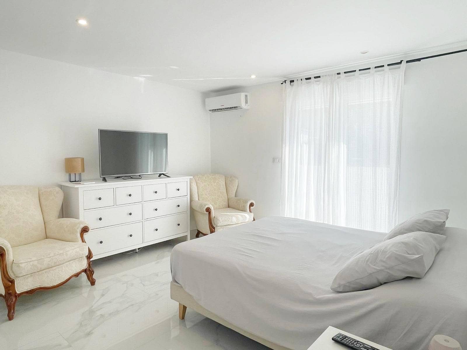 5 soveværelse Villa til leje i Denia med swimmingpool garage - € 2.300 (Ref: 9942655)