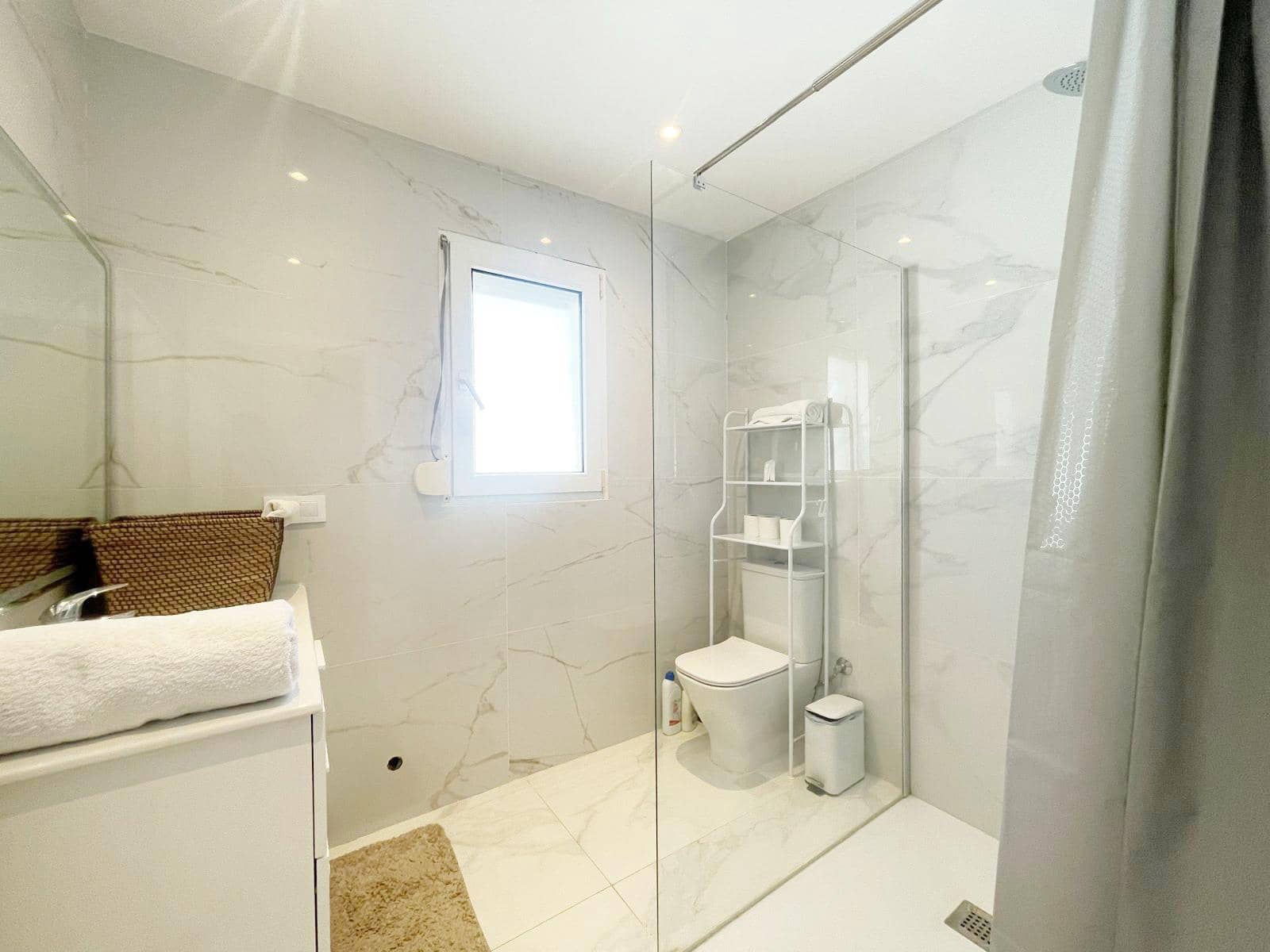5 soveværelse Villa til leje i Denia med swimmingpool garage - € 2.300 (Ref: 9942655)