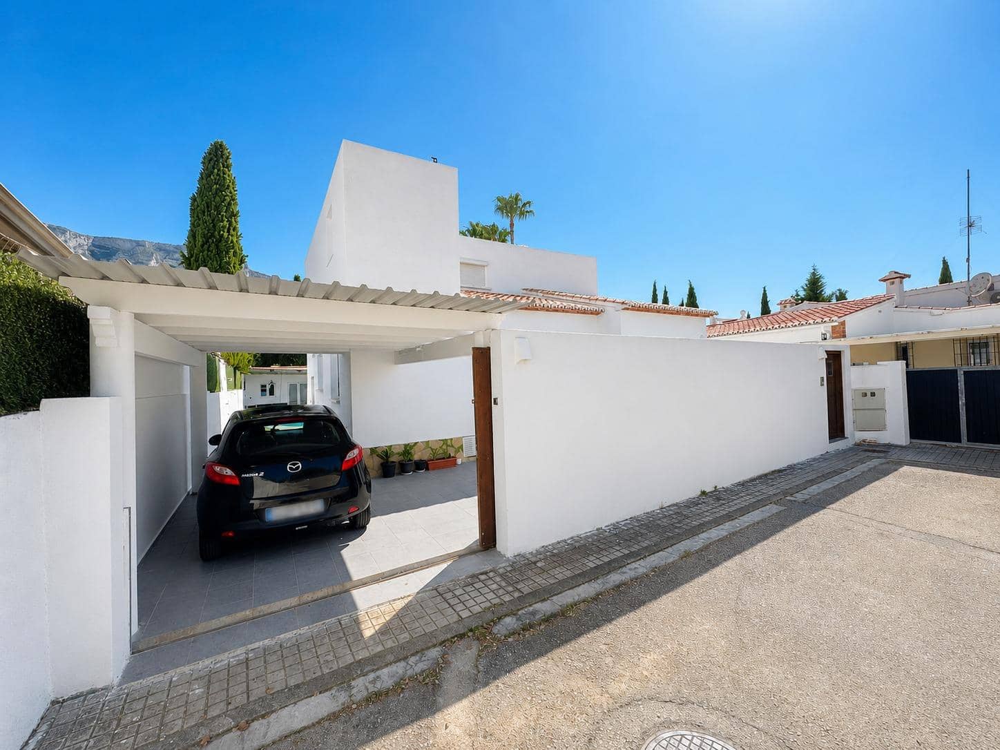 5 soveværelse Villa til leje i Denia med swimmingpool garage - € 2.300 (Ref: 9942655)