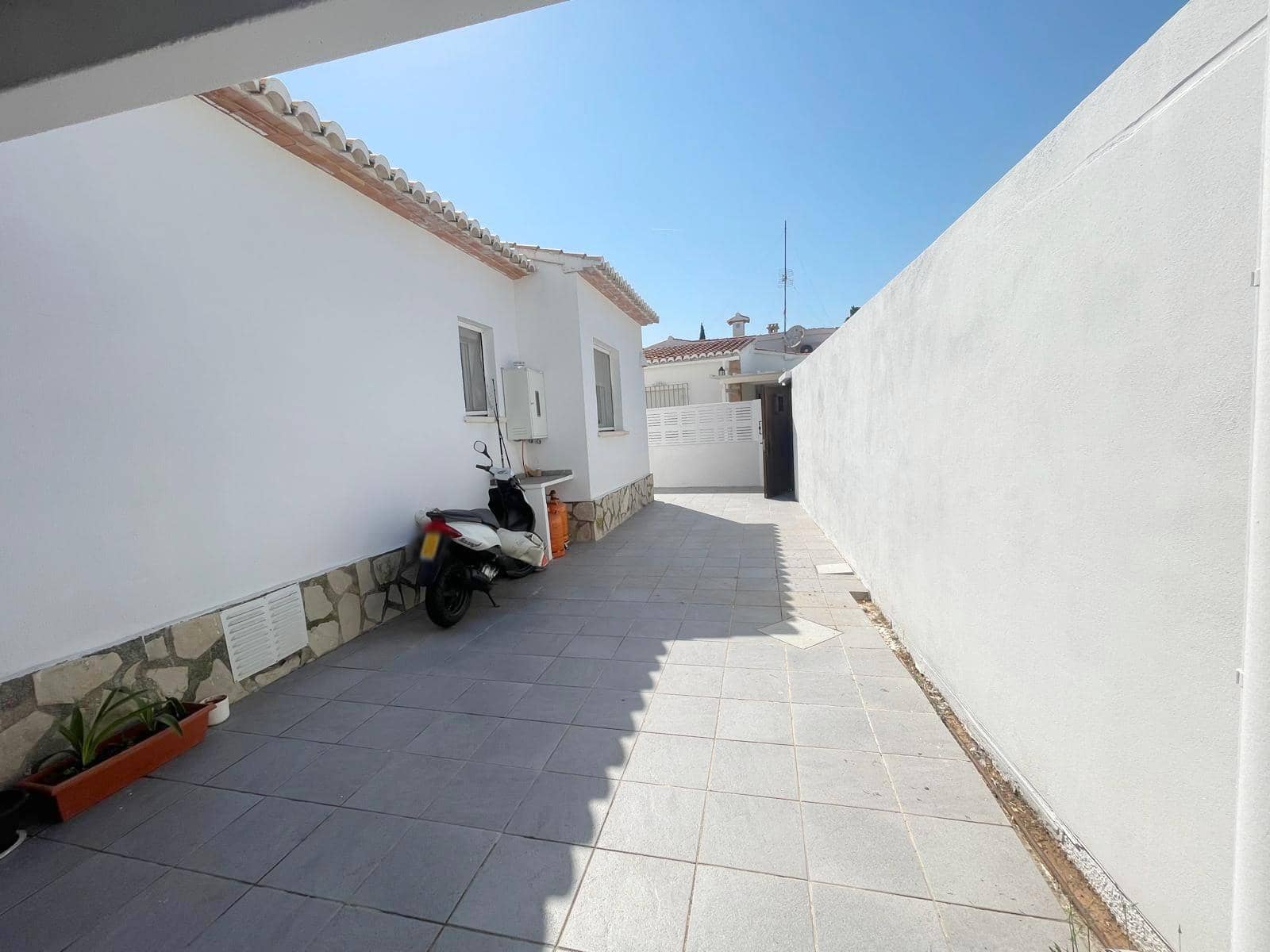 5 soveværelse Villa til leje i Denia med swimmingpool garage - € 2.300 (Ref: 9942655)