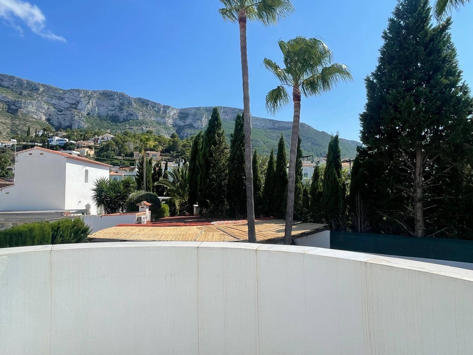 5 soveværelse Villa til leje i Denia med swimmingpool garage - € 2.300 (Ref: 9942655)