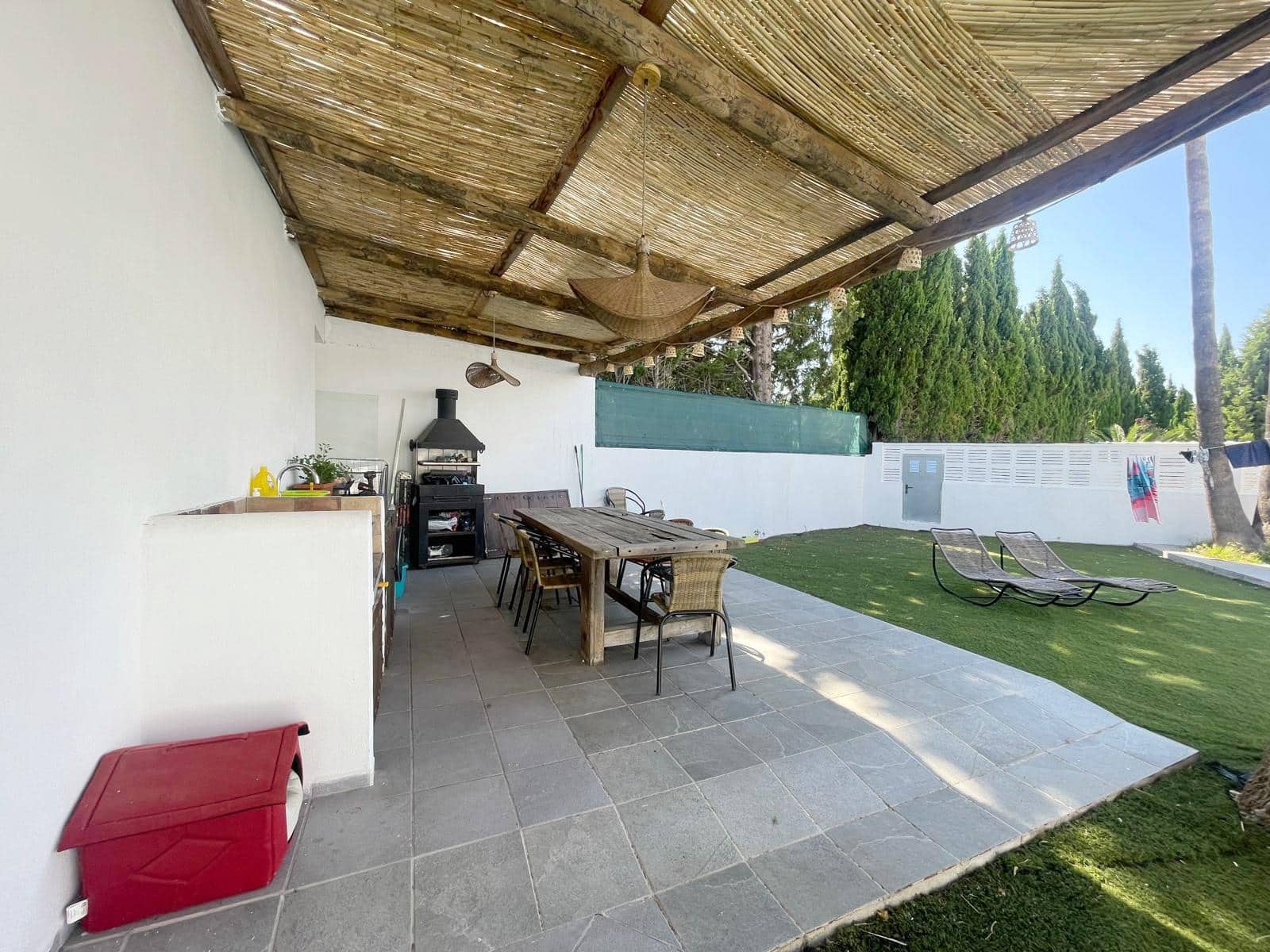 5 soveværelse Villa til leje i Denia med swimmingpool garage - € 2.300 (Ref: 9942655)