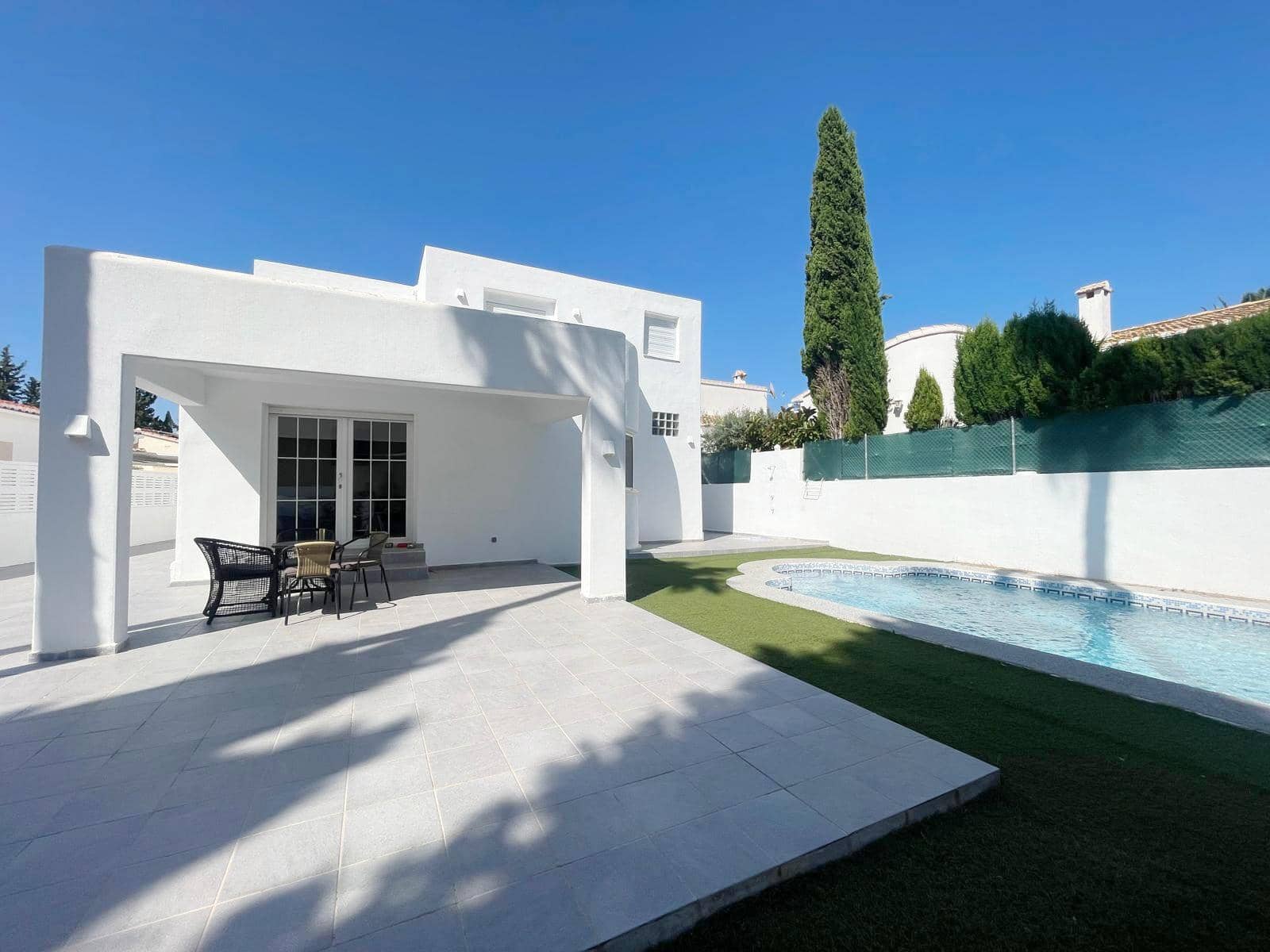 5 soveværelse Villa til leje i Denia med swimmingpool garage - € 2.300 (Ref: 9942655)