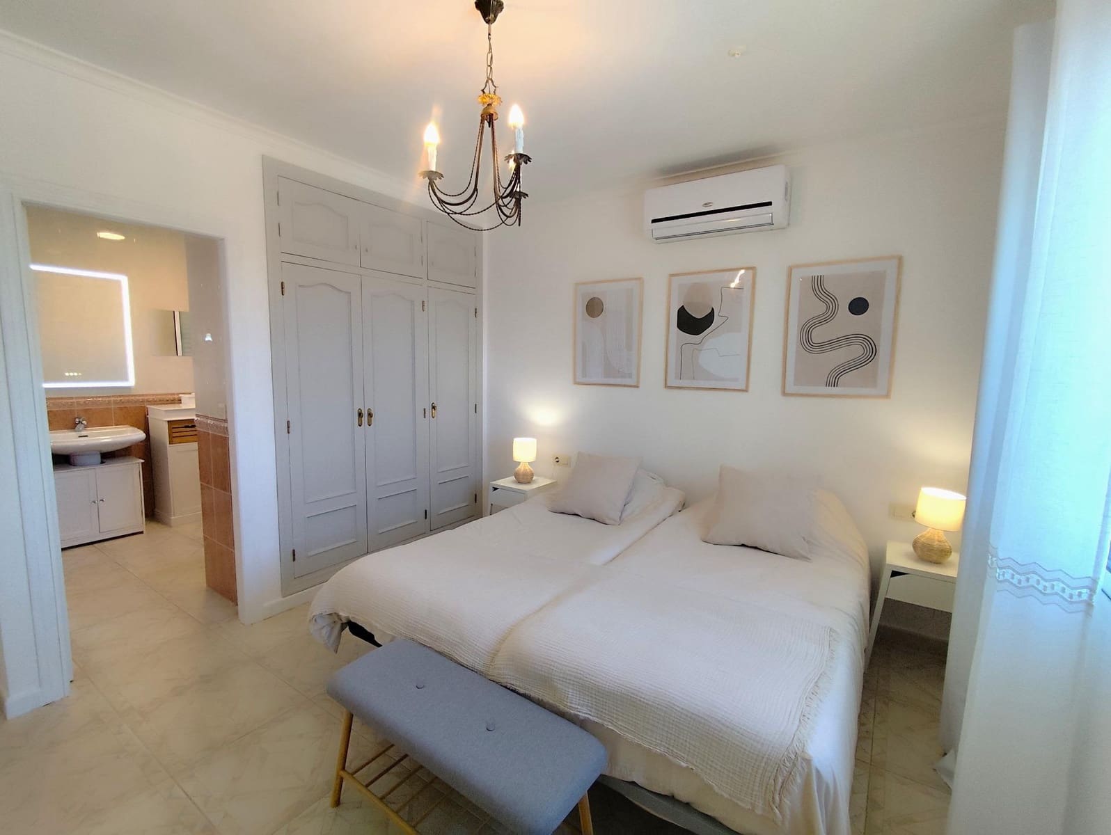 3 soveværelse Villa til salg i Orba med swimmingpool garage - € 495.000 (Ref: 9948064)