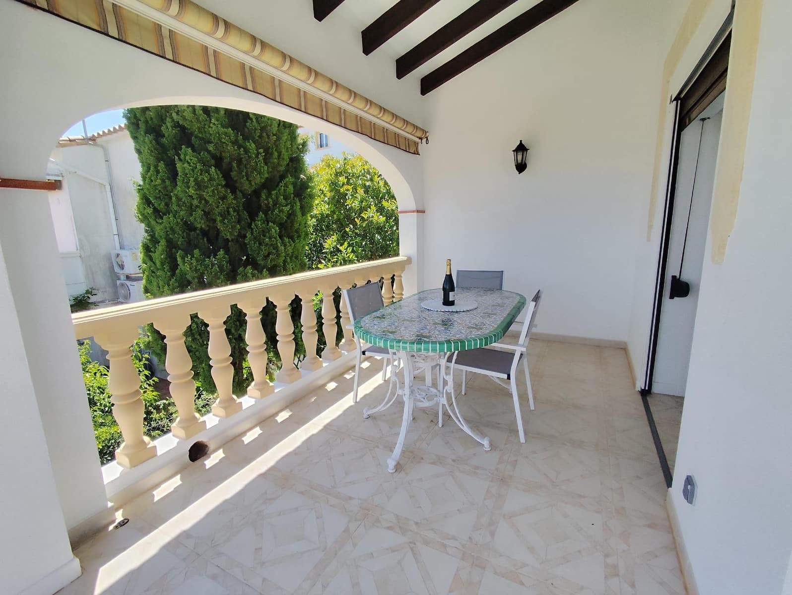 3 soveværelse Villa til salg i Orba med swimmingpool garage - € 495.000 (Ref: 9948064)